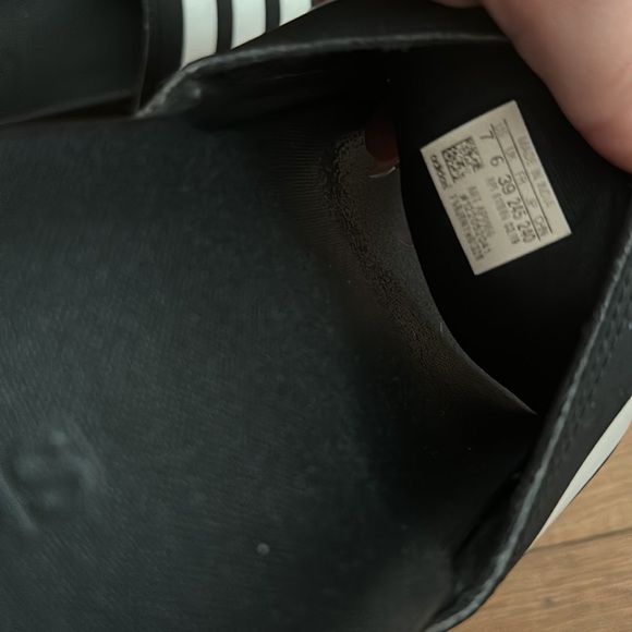 Adidas slides - Picture 3 of 3